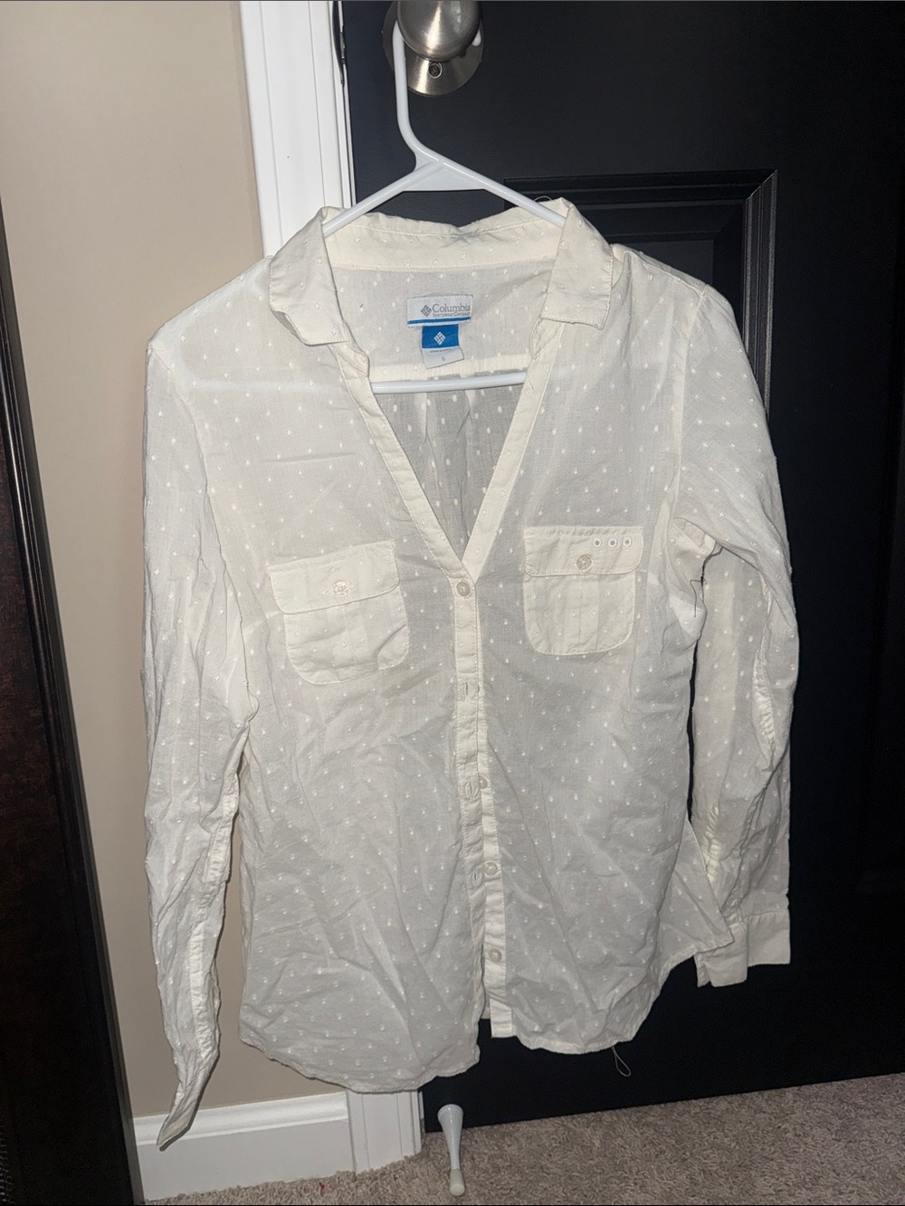 Columbia Lightweight White Long-Sleeve Button-Up Shirt
